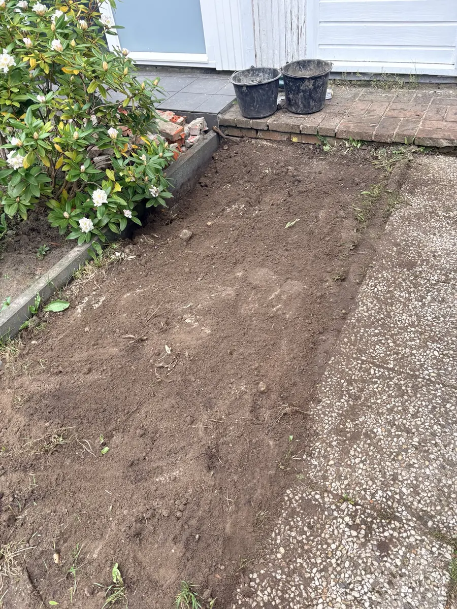 Tuin aangevuld